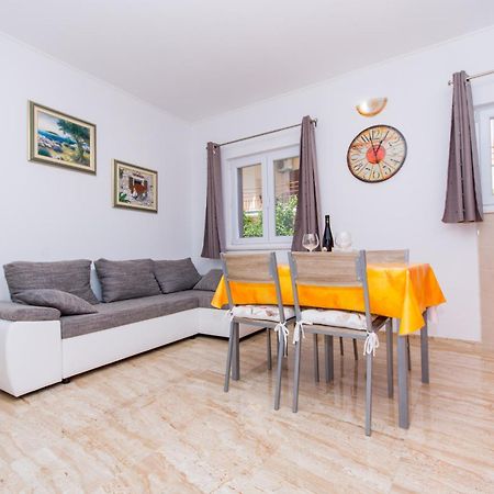 Apartmani Ferdi 트로기르 외부 사진